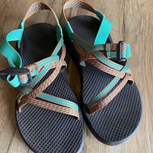 Womens chacos